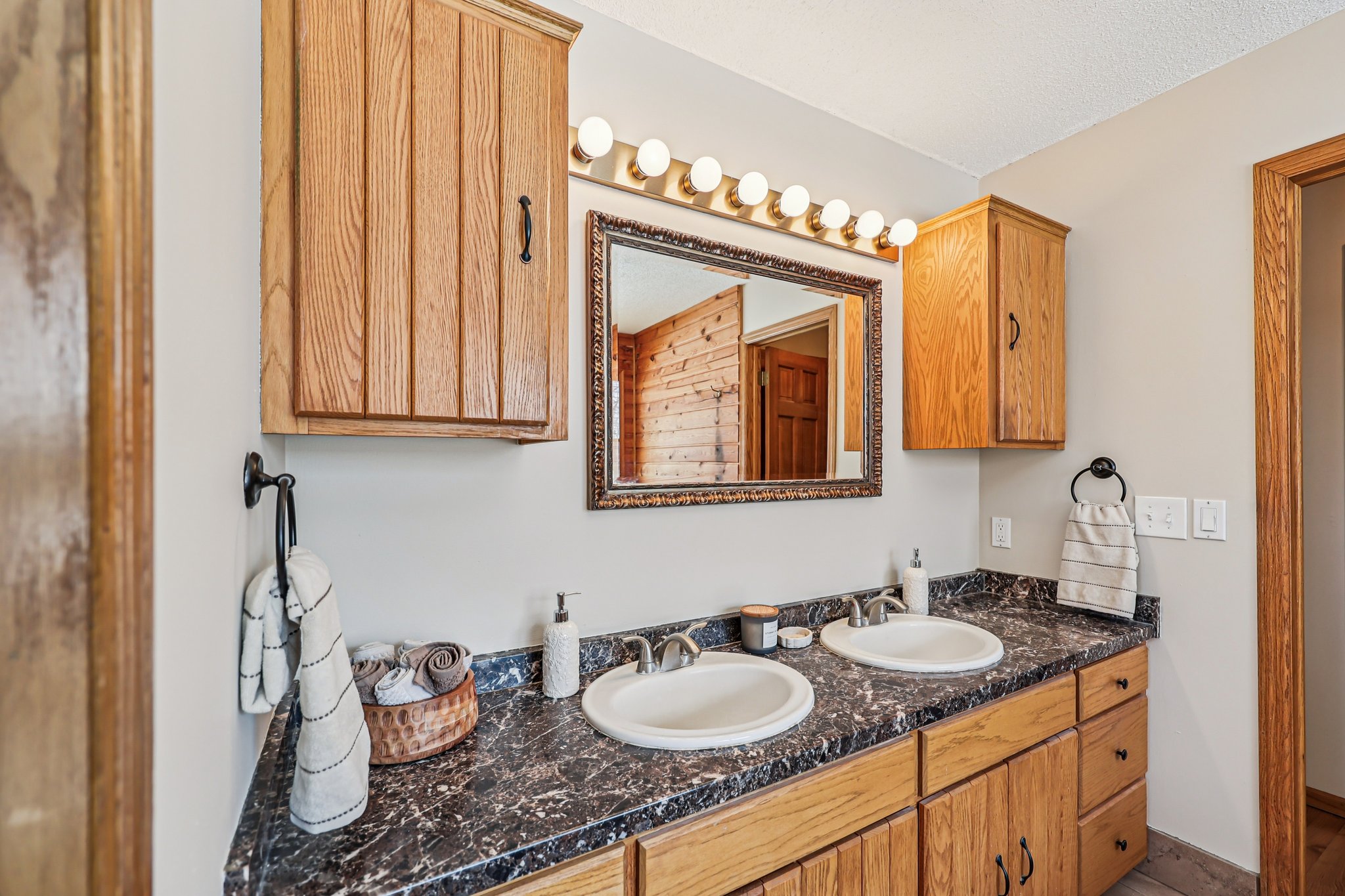 Inwood Ave N-S1403-032.jpg