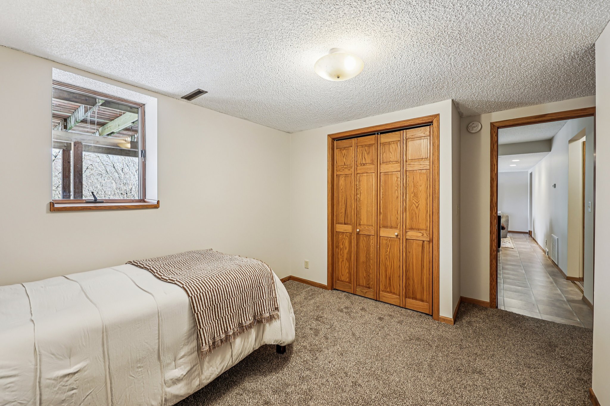 Inwood Ave N-S1403-060.jpg