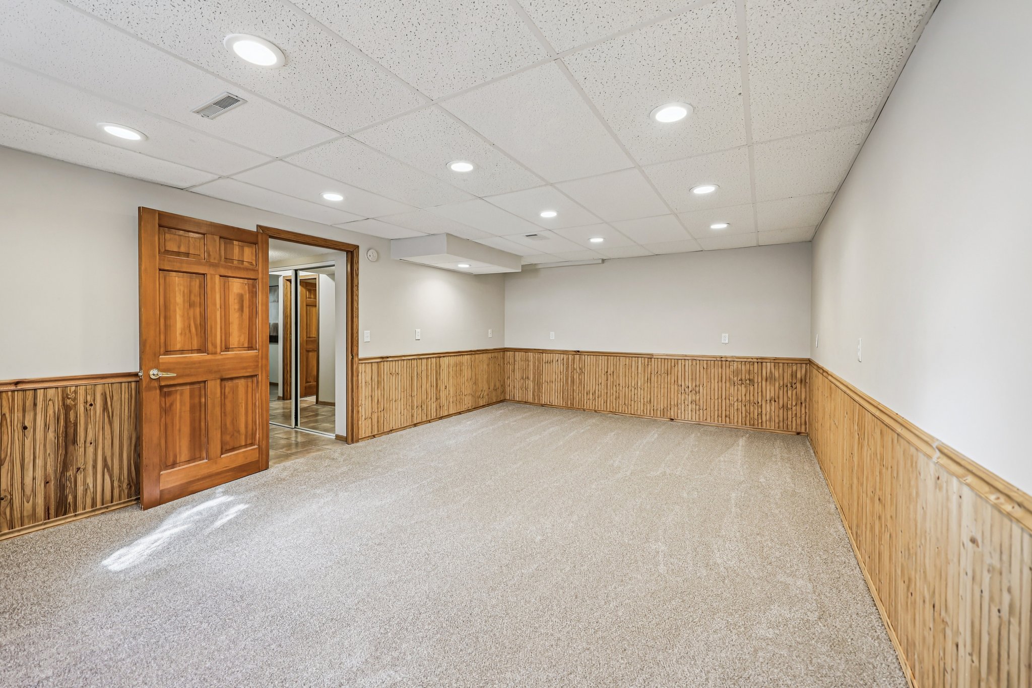 Inwood Ave N-S1403-065.jpg