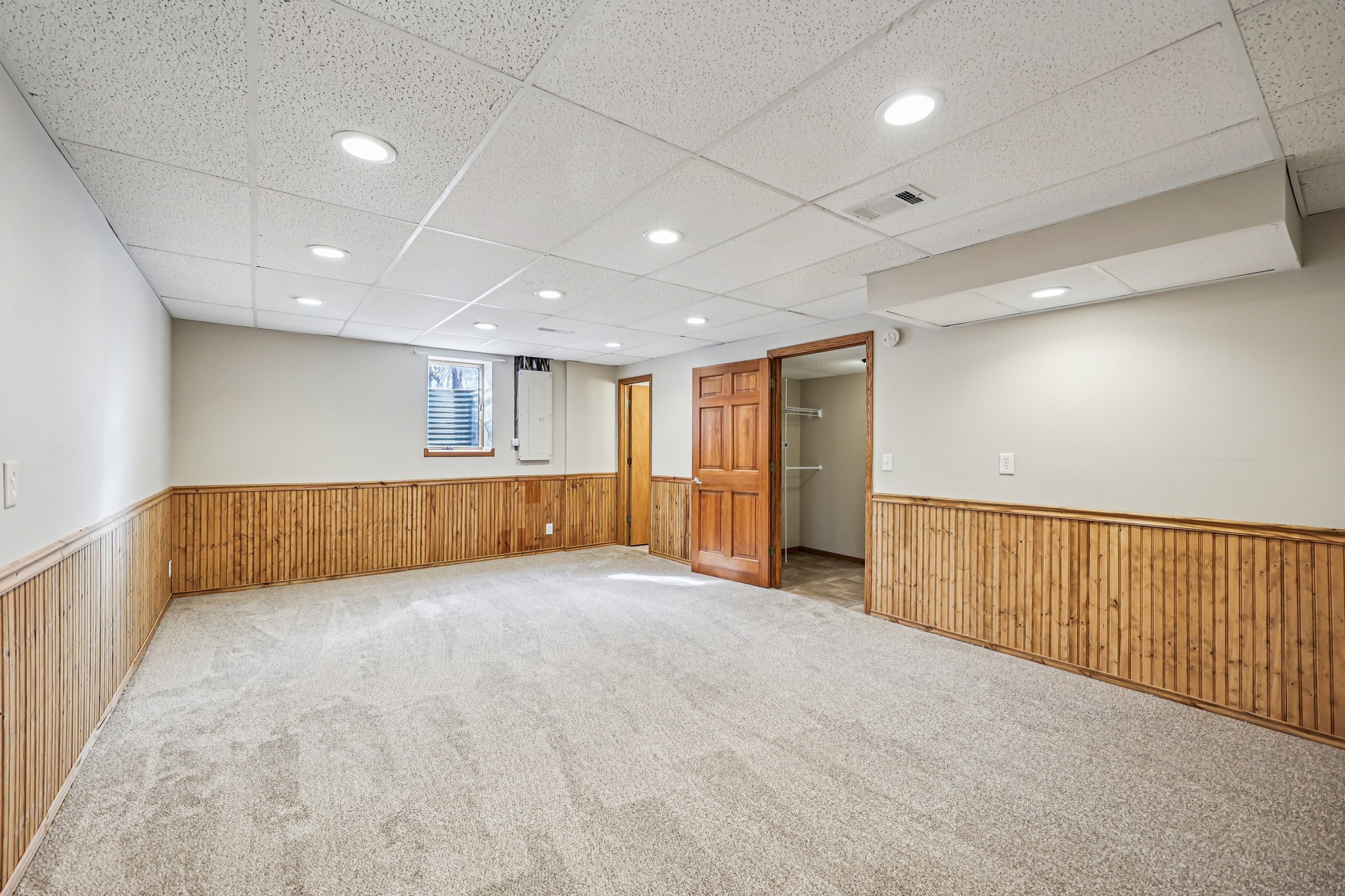 Inwood Ave N-S1403-066.jpg