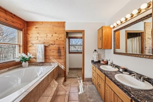 Inwood Ave N-S1403-030.jpg