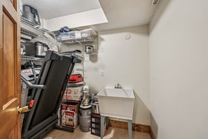 Inwood Ave N-S1403-050.jpg