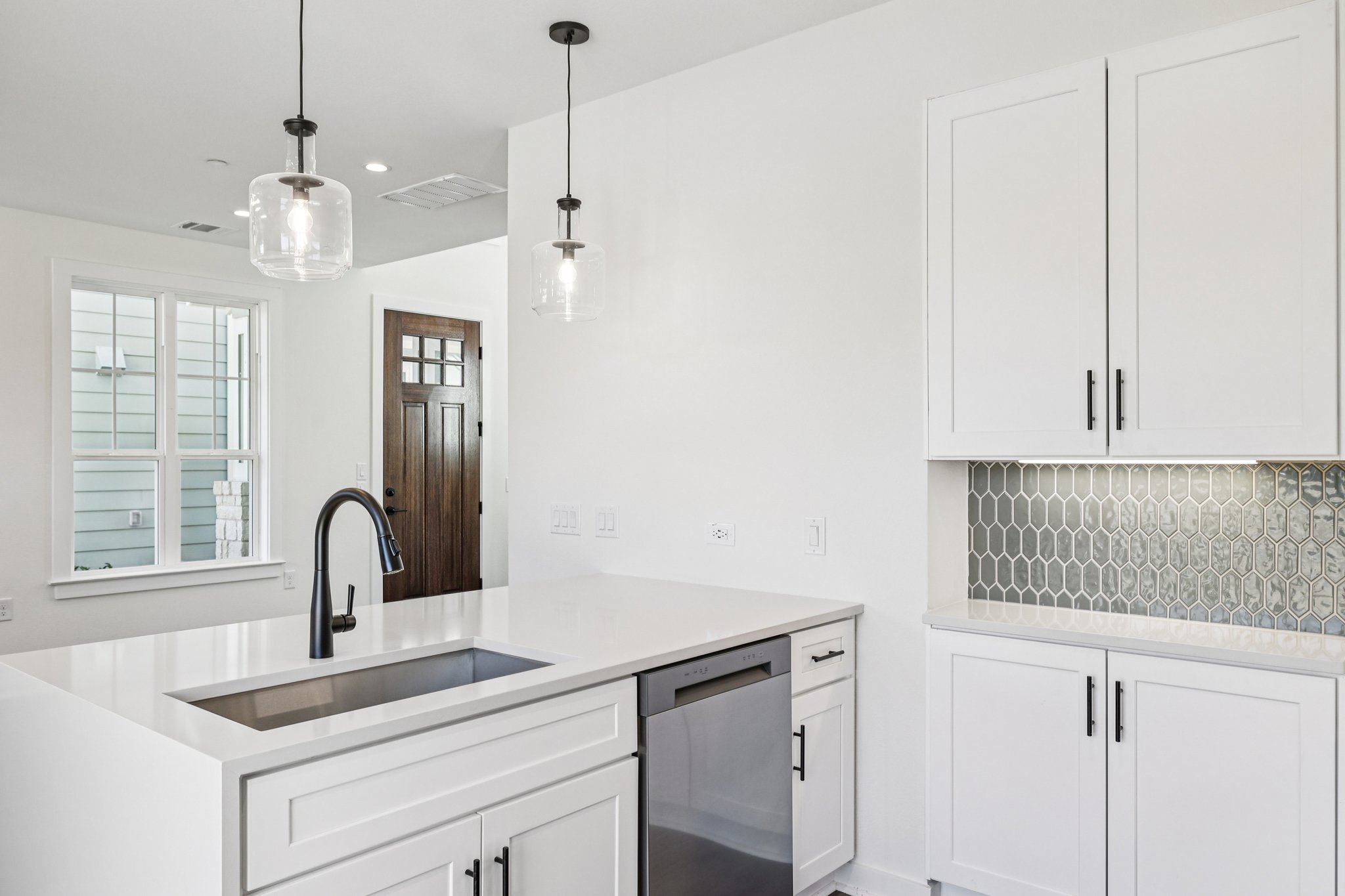 Drew Ln 3-S0511-014.jpg