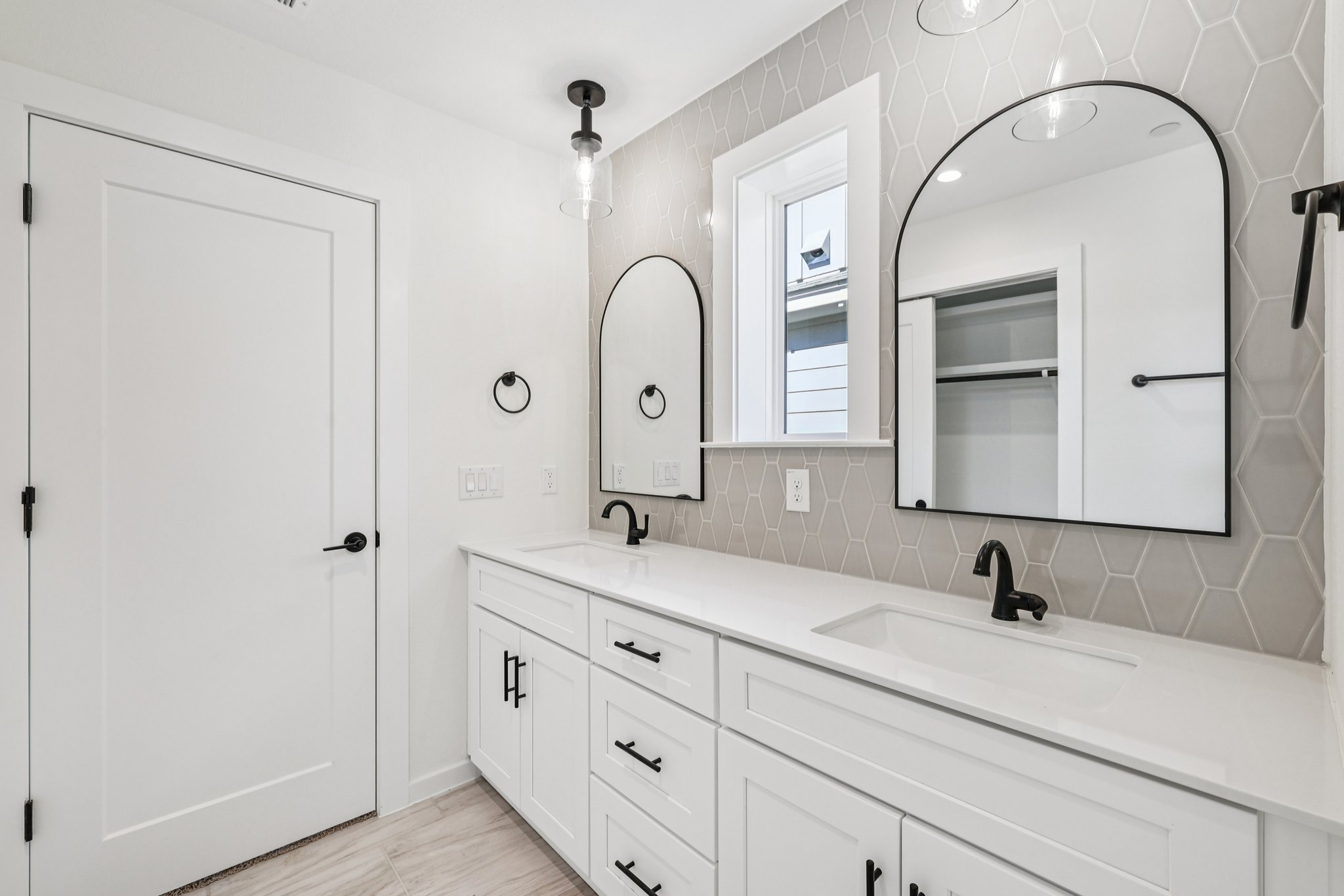 Drew Ln 3-S0511-029.jpg