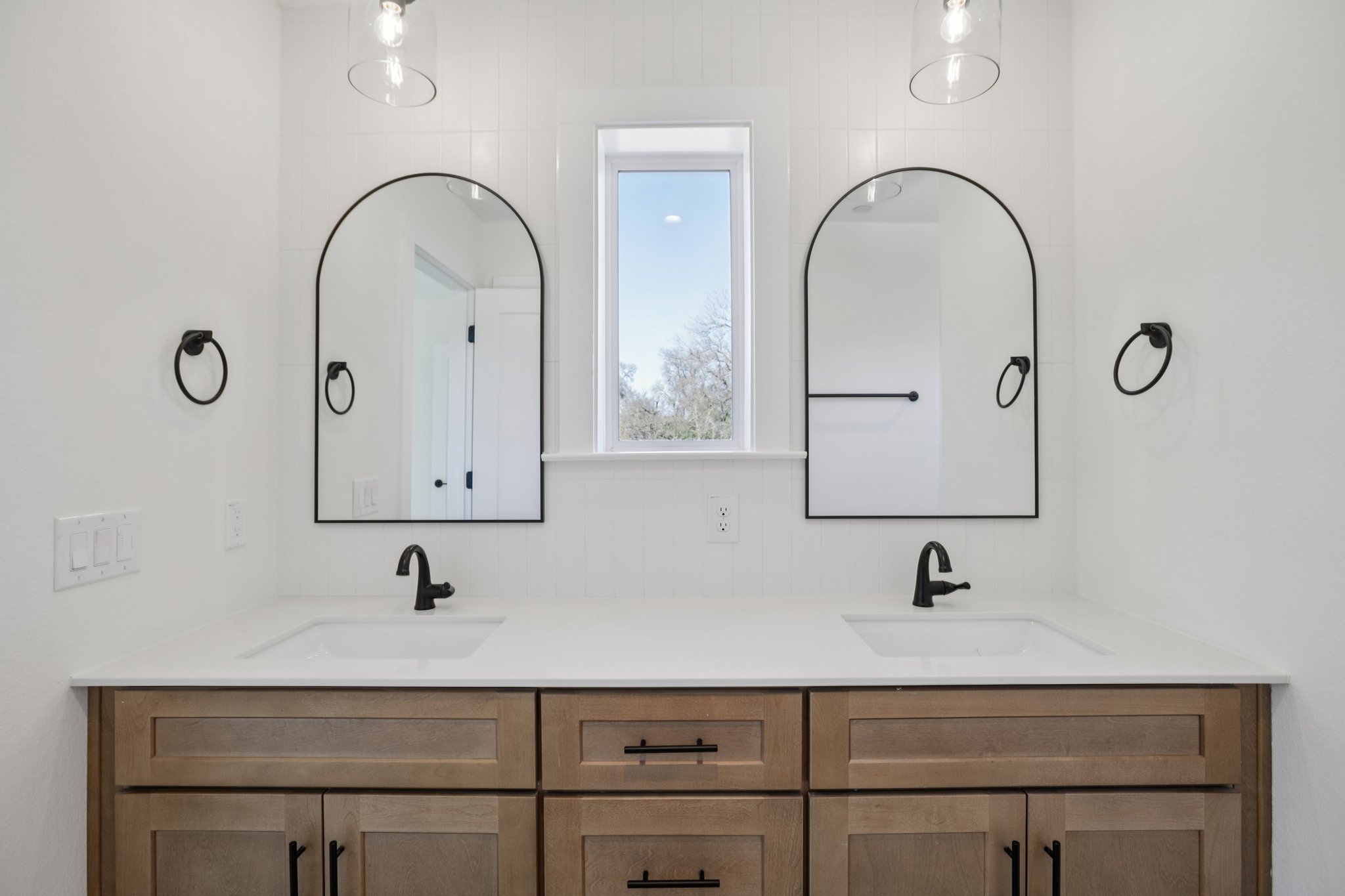 Drew Ln 5-S1601-029.jpg