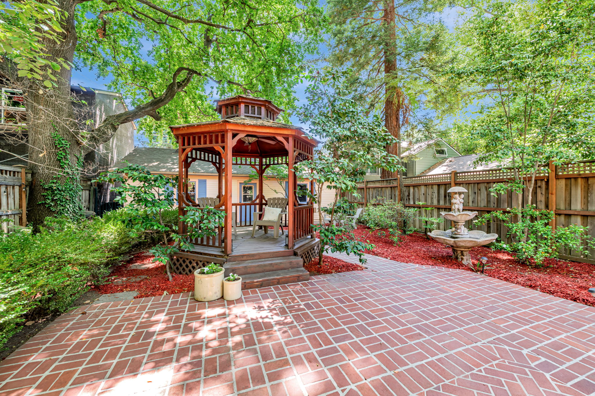 066_2414 H St  Sacramento