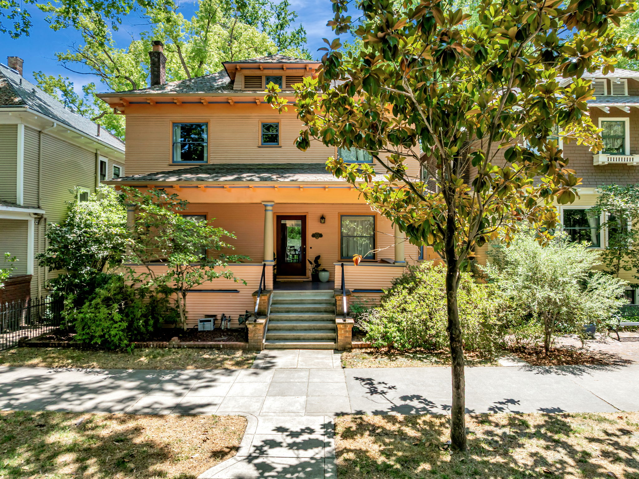 010_AERIAL_ 2414 H St_