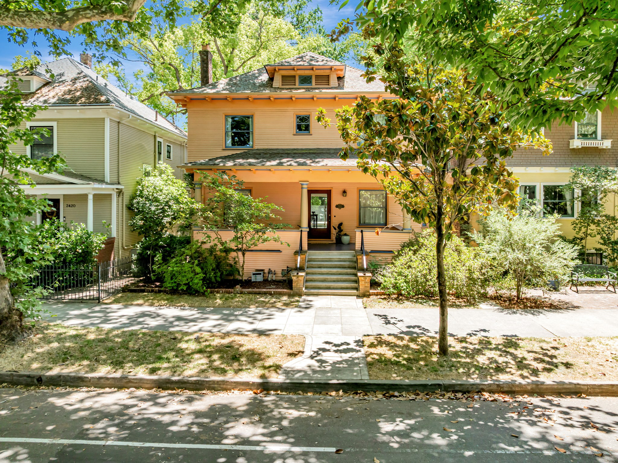 013_AERIAL_ 2414 H St_