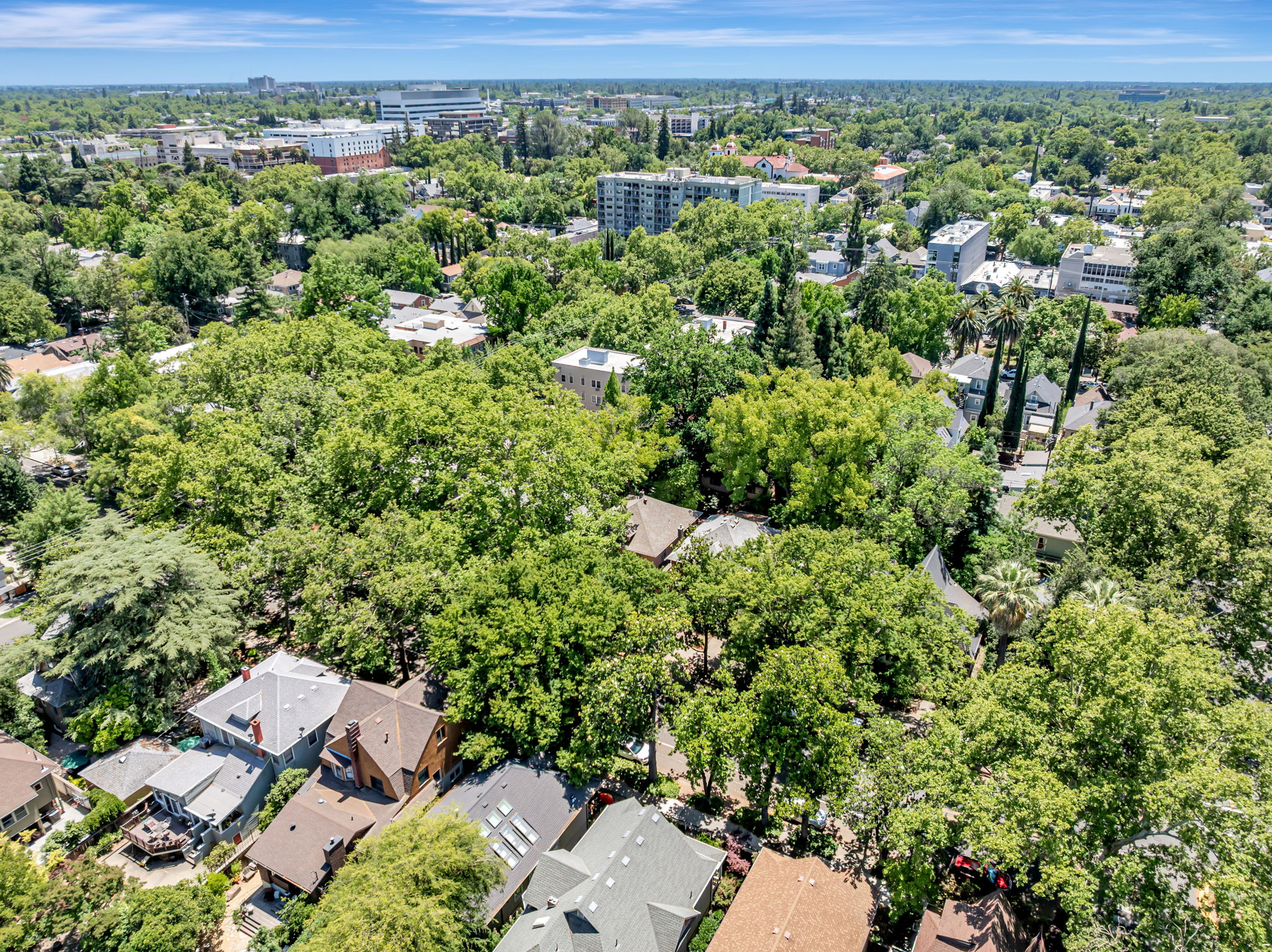 019_AERIAL_ 2414 H St_
