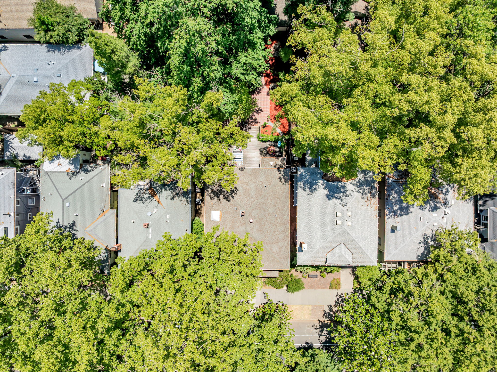 024_AERIAL_ 2414 H St_