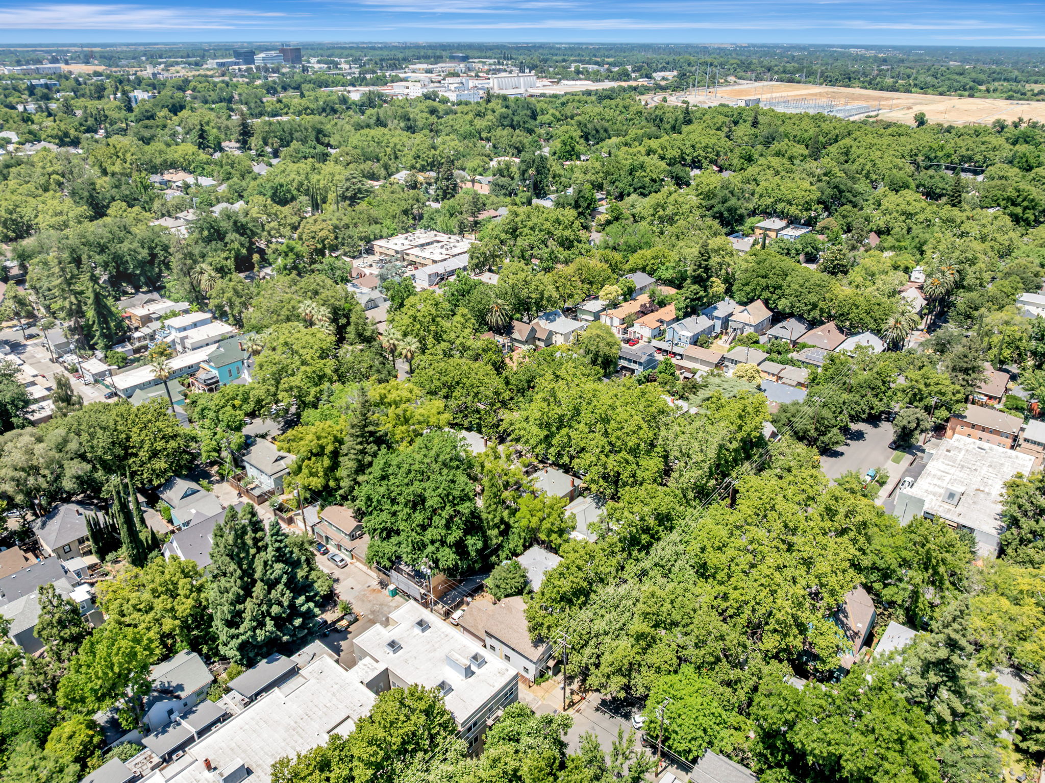028_AERIAL_ 2414 H St_