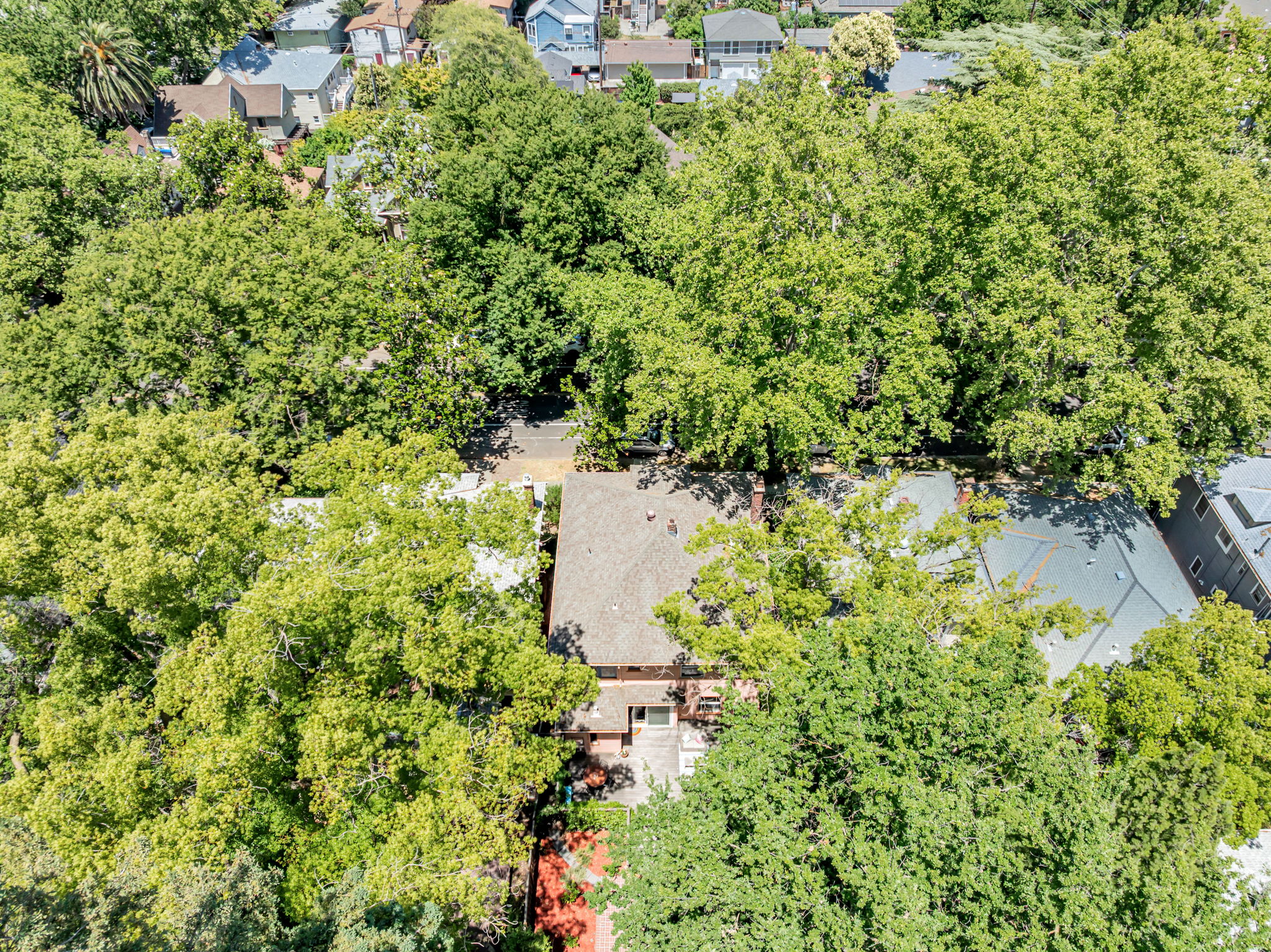 034_AERIAL_ 2414 H St_