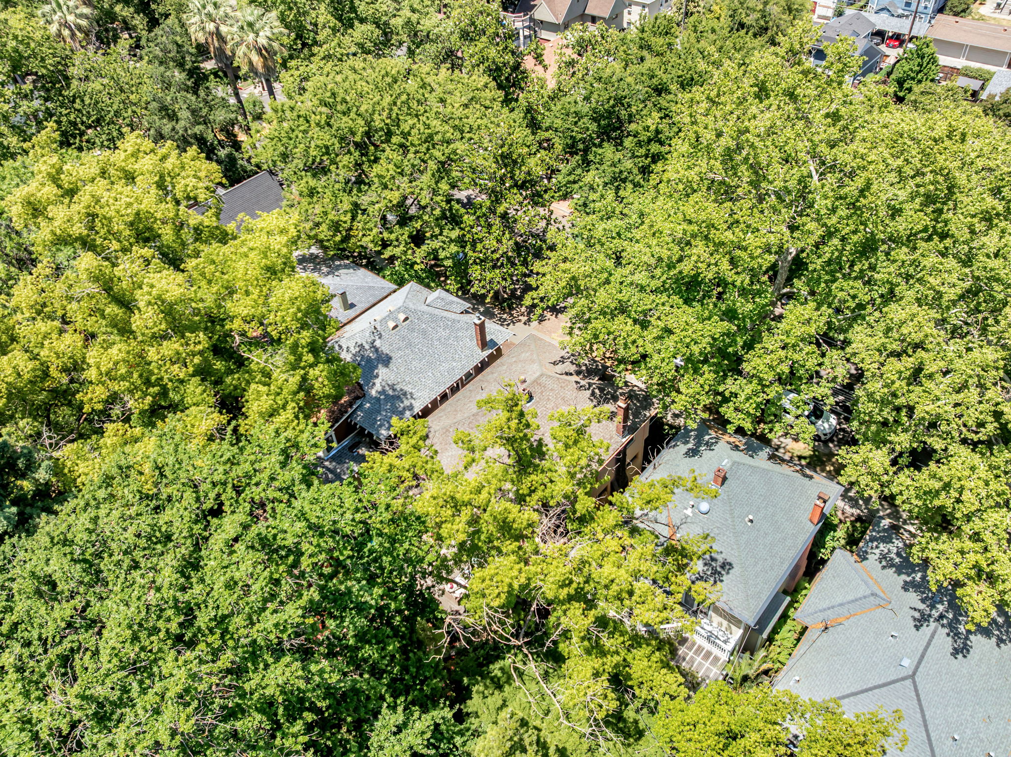 035_AERIAL_ 2414 H St_