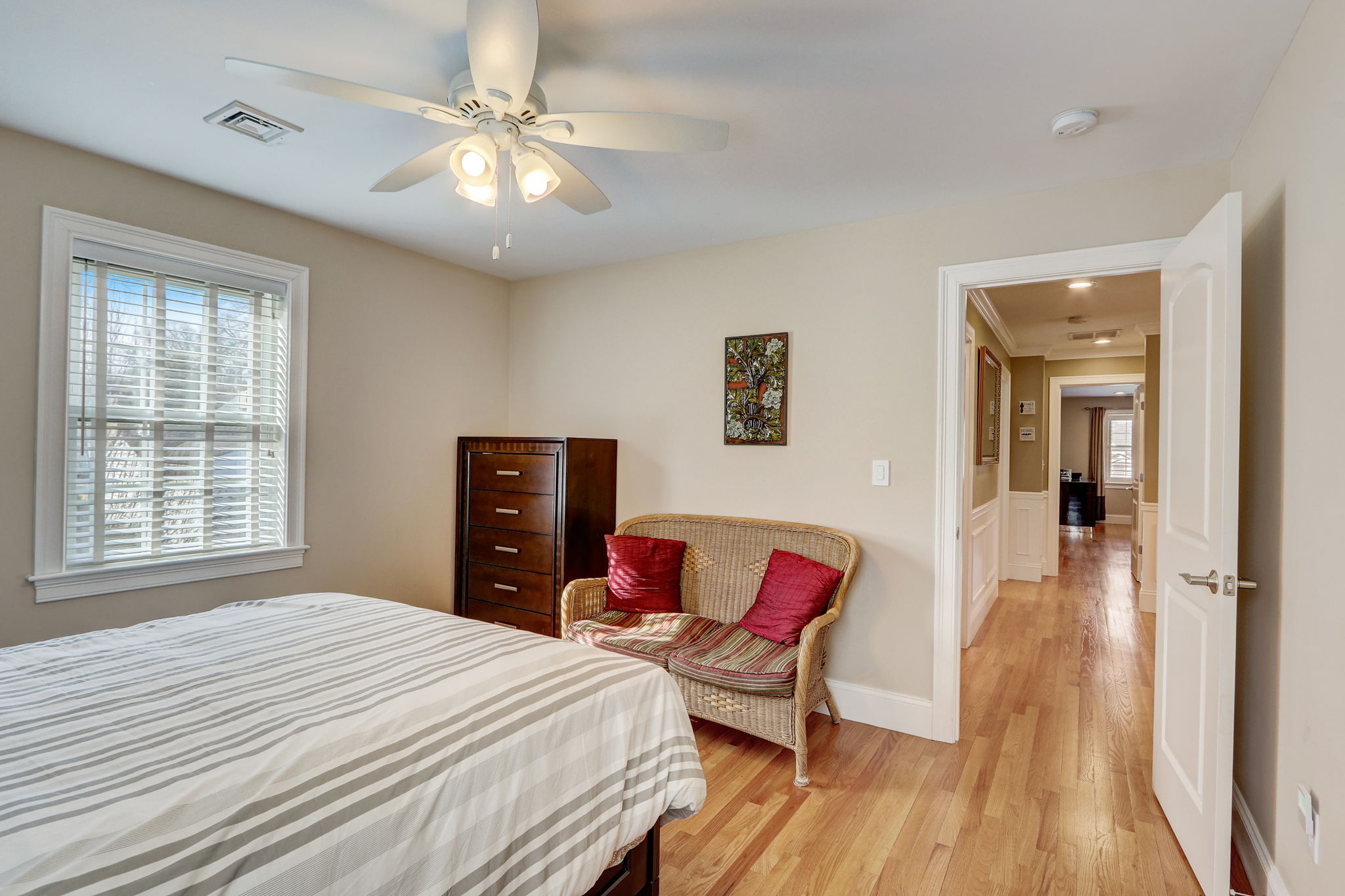  Massachusetts Ave -029