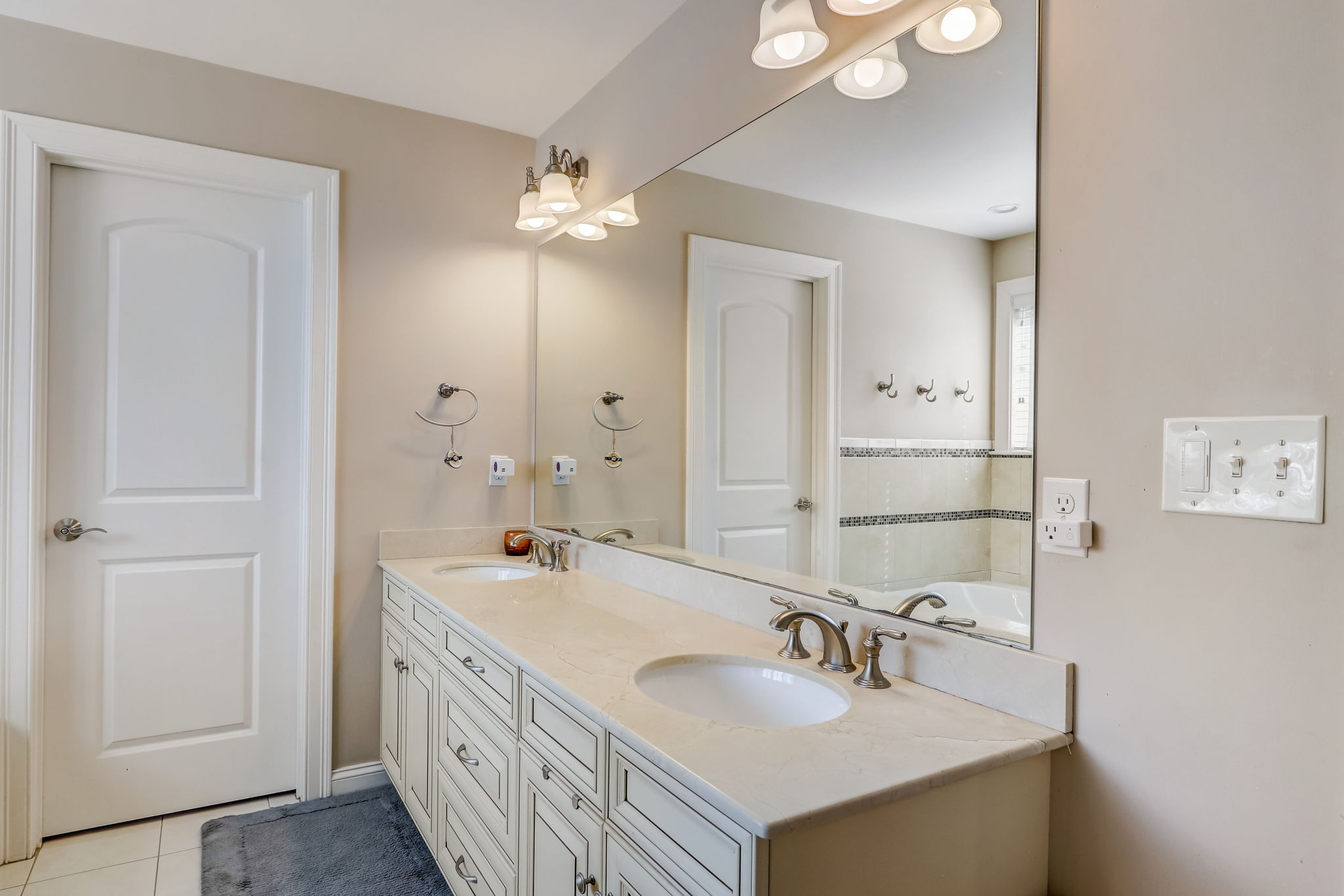  Massachusetts Ave -036