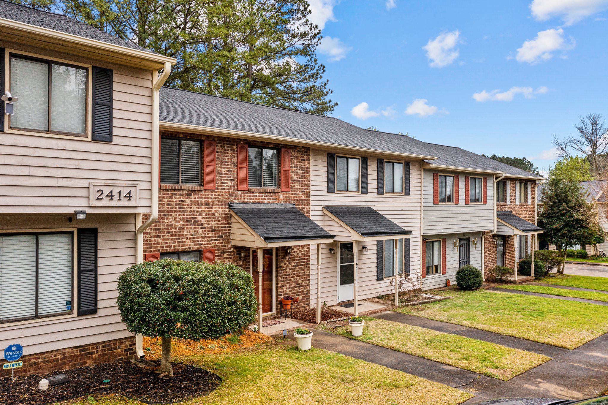 2414 Stadium Dr, Durham, NC 27704, USA Photo 4