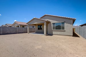 W Gross Ave-035