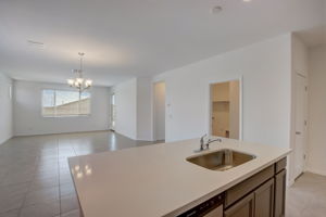 W Gross Ave-012