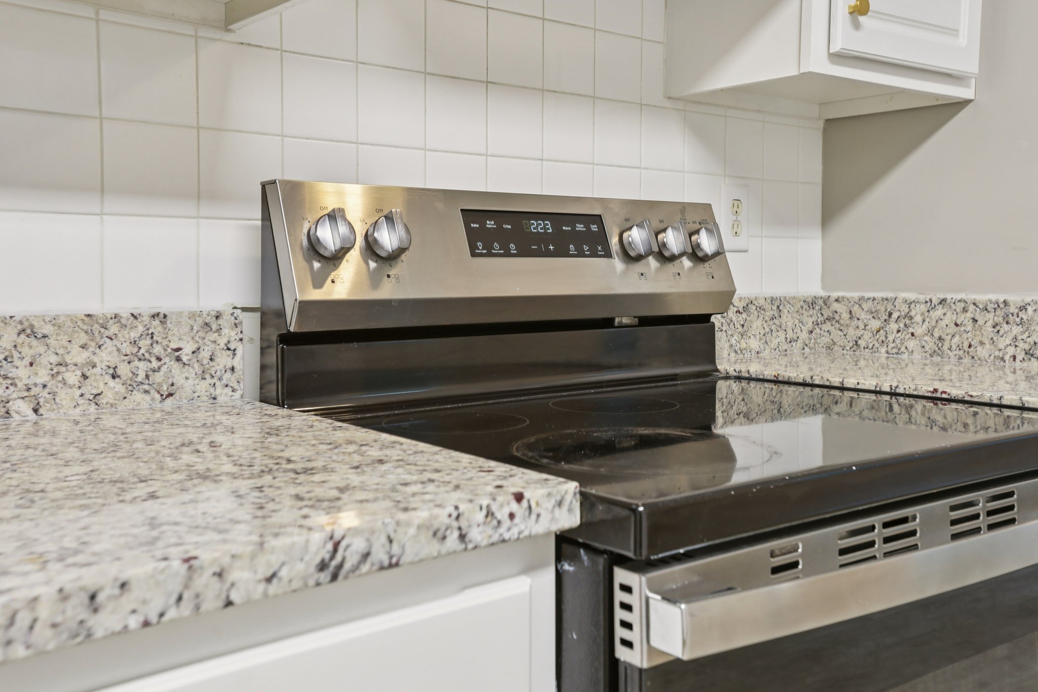 Hamilton Parc Ln NE-S1411-011.jpg