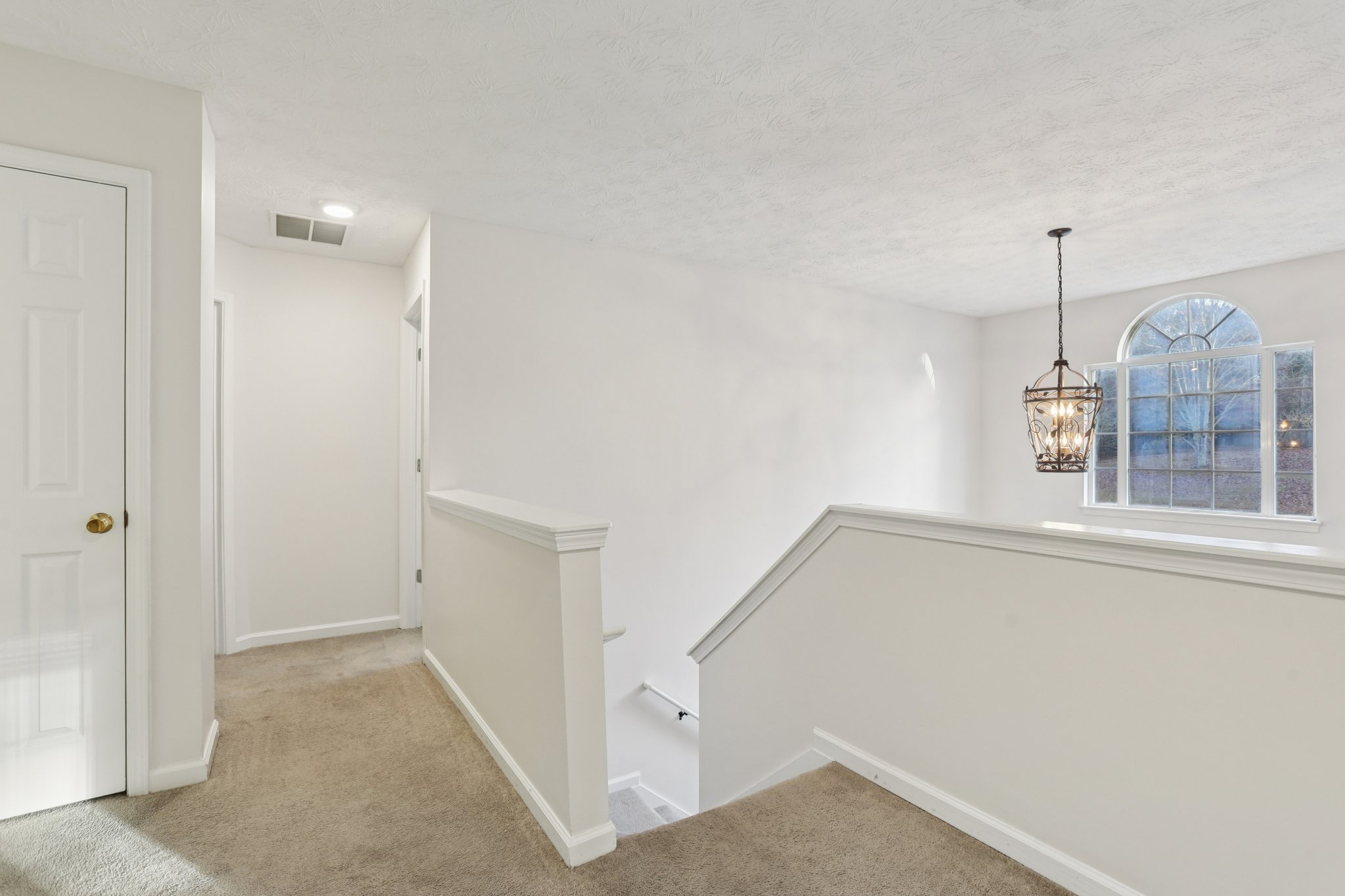 Hamilton Parc Ln NE-S1411-015.jpg