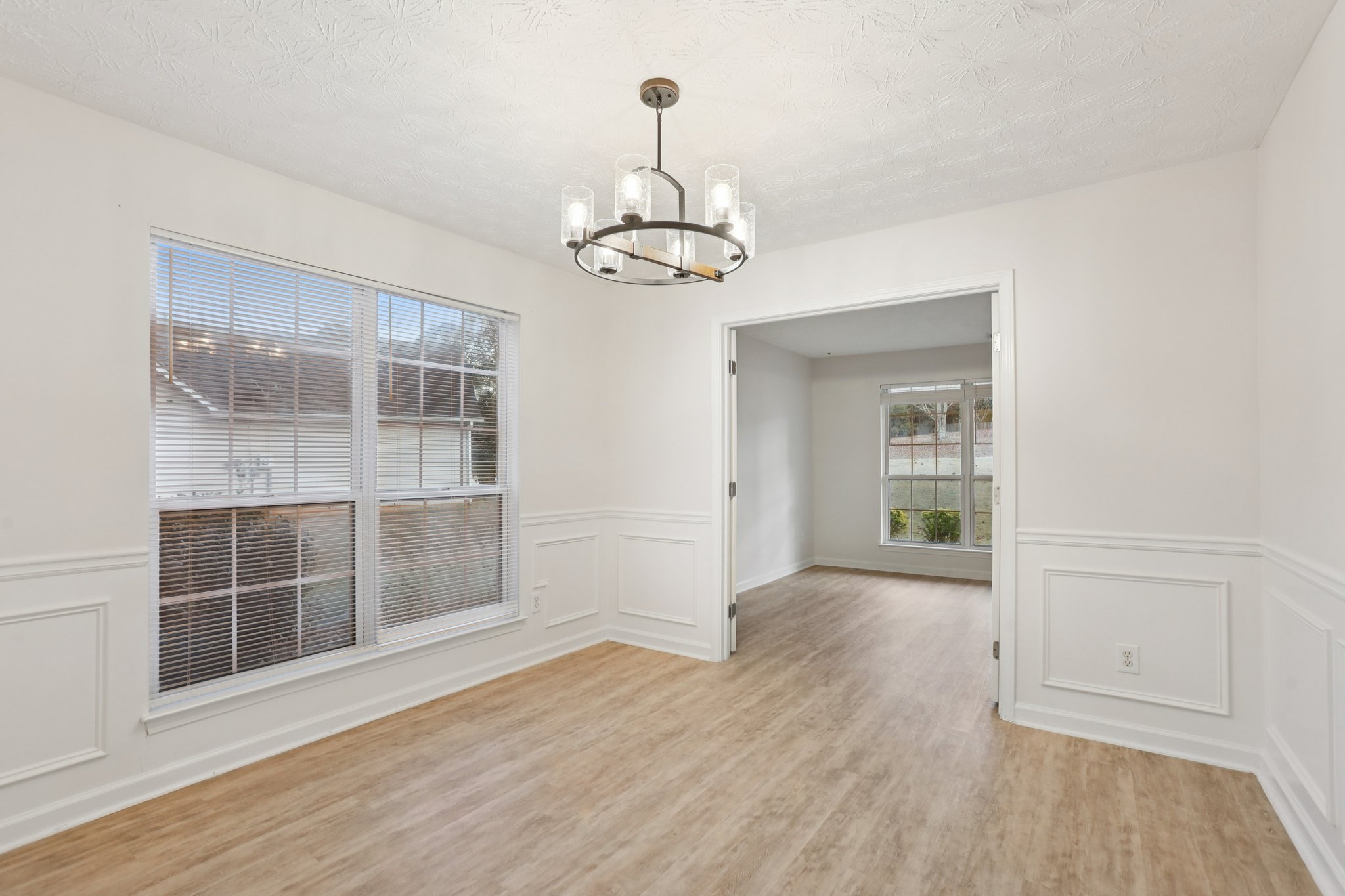 Hamilton Parc Ln NE-S1411-036.jpg