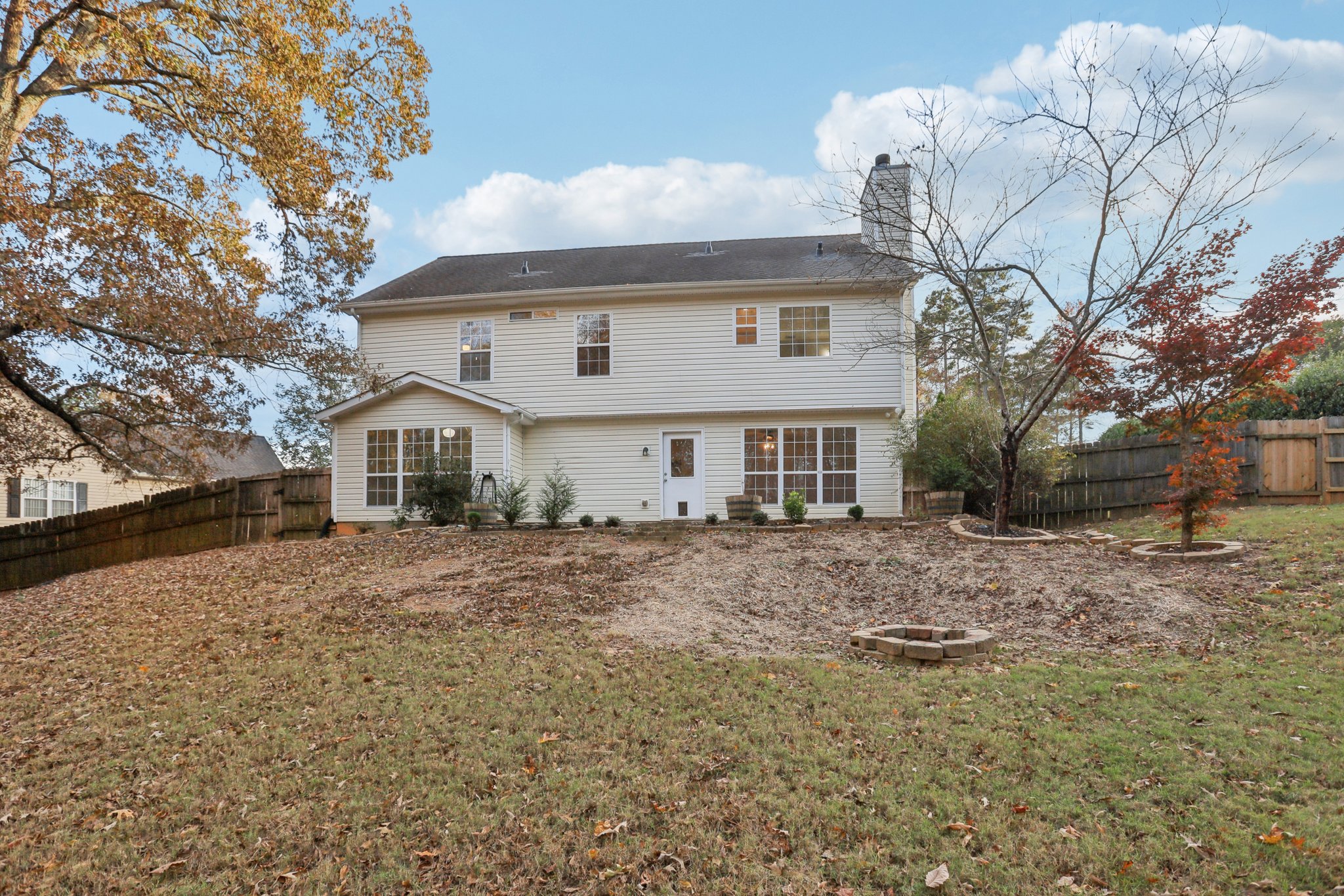 Hamilton Parc Ln NE-S1411-044.jpg