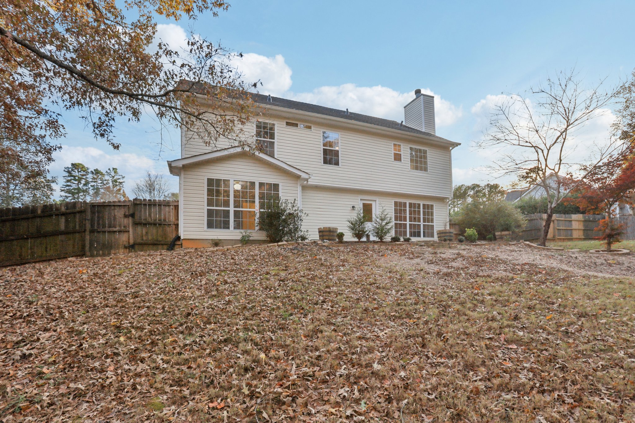 Hamilton Parc Ln NE-S1411-045.jpg