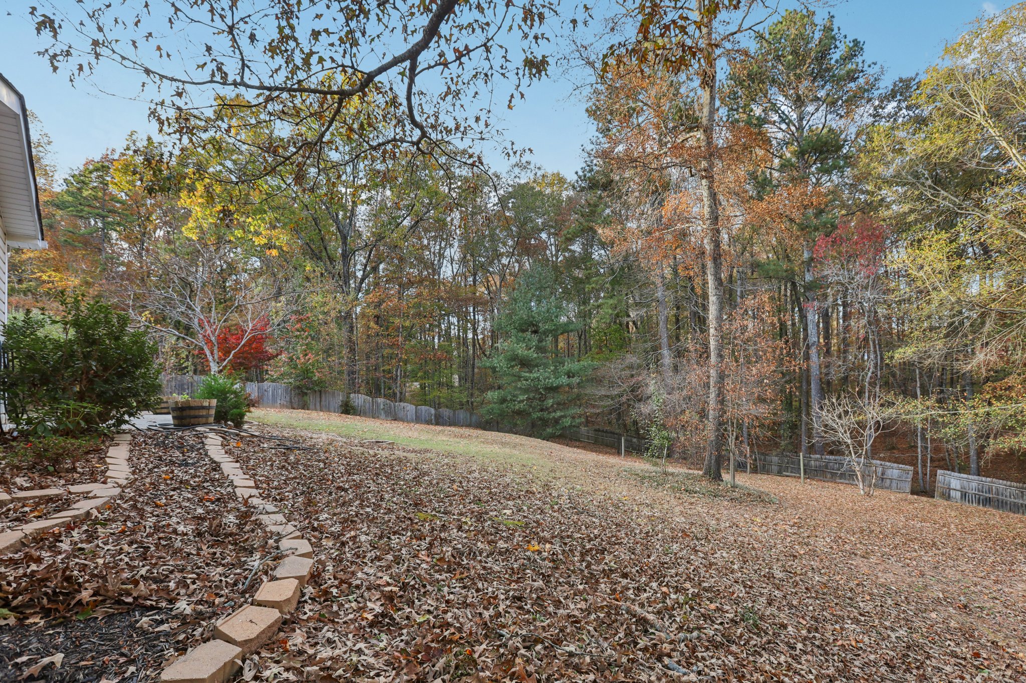 Hamilton Parc Ln NE-S1411-046.jpg