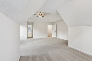 Hamilton Parc Ln NE-S1411-018.jpg