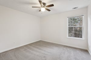 Hamilton Parc Ln NE-S1411-028.jpg