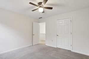 Hamilton Parc Ln NE-S1411-029.jpg