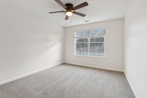 Hamilton Parc Ln NE-S1411-033.jpg