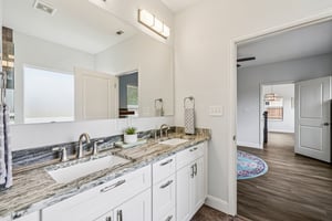 Wilson St-S2603-041.jpg