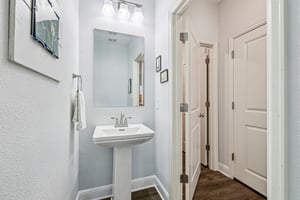 Wilson St-S2603-042.jpg