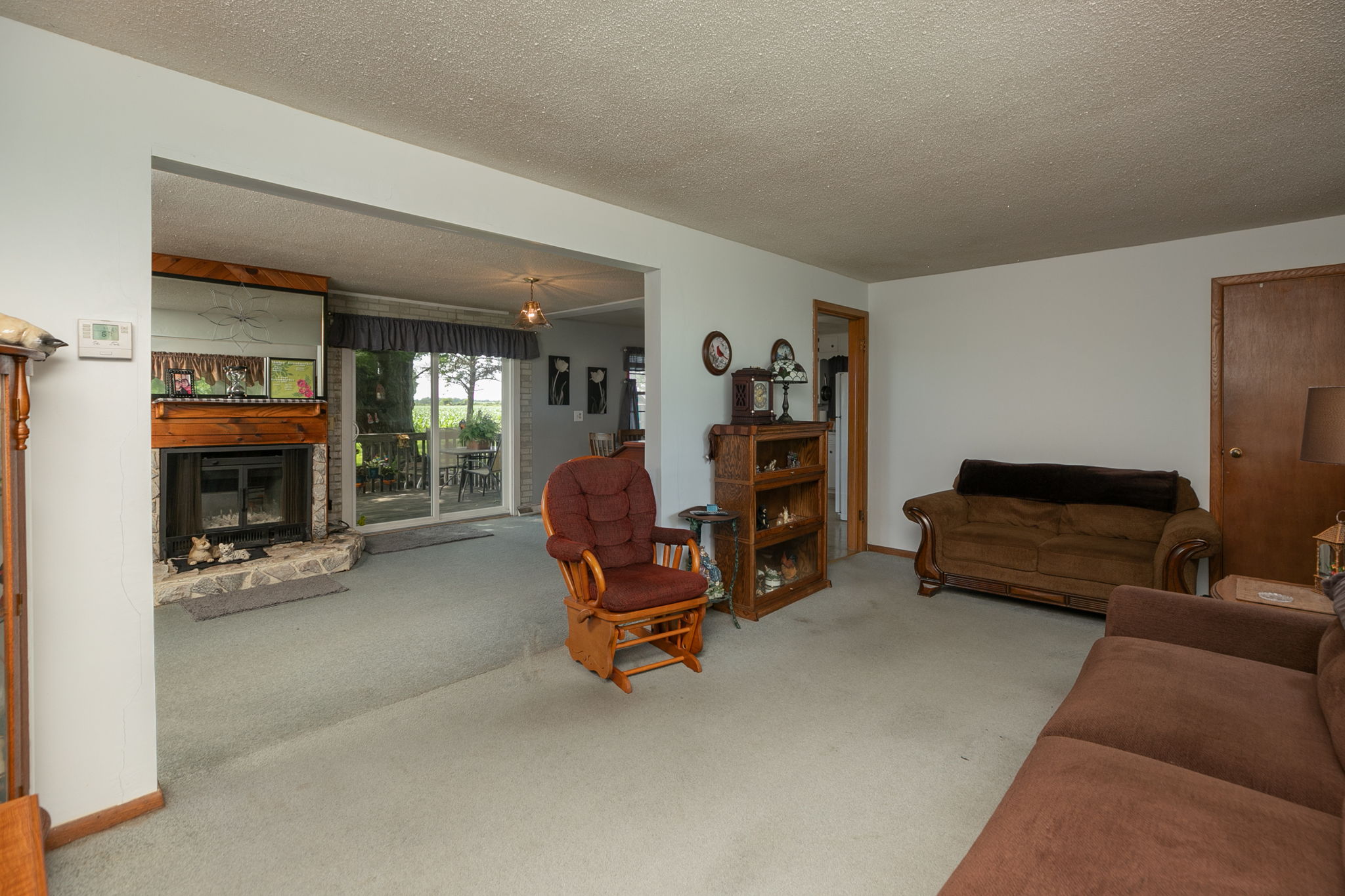 06-Living Room