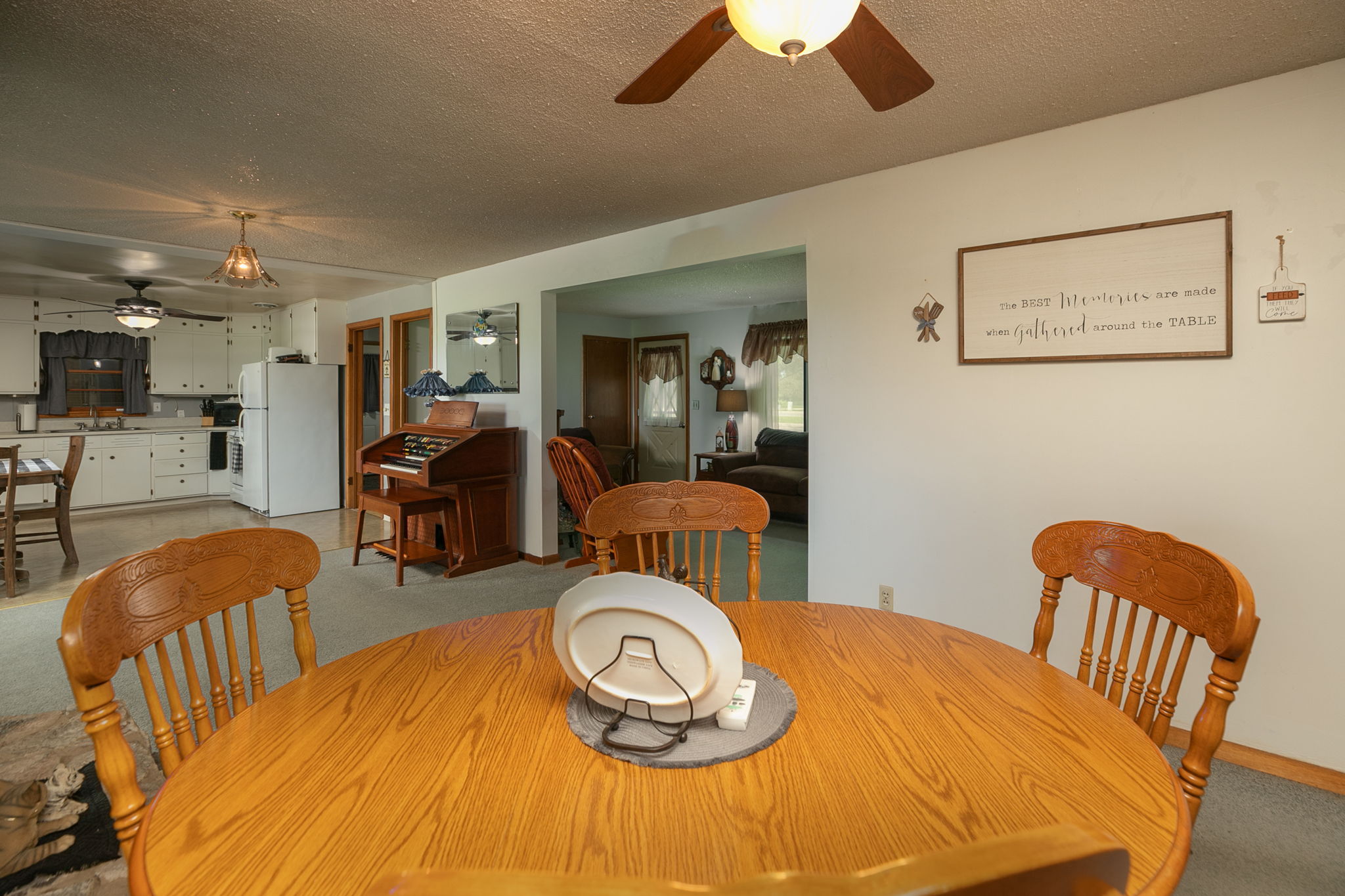 09-Dining Room