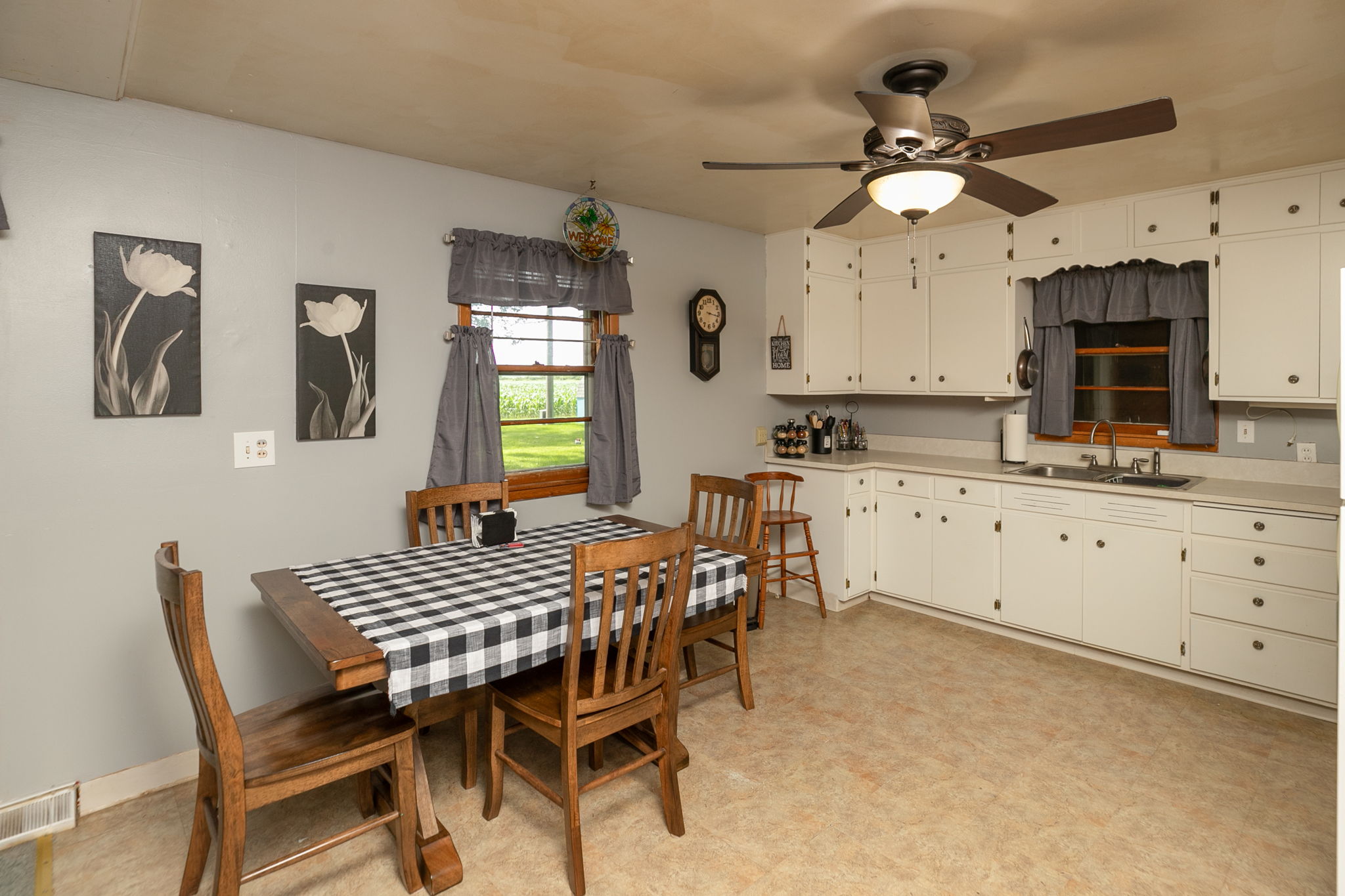 11-Kitchen