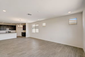 W Gross Ave-005