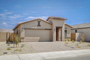 W Gross Ave-004