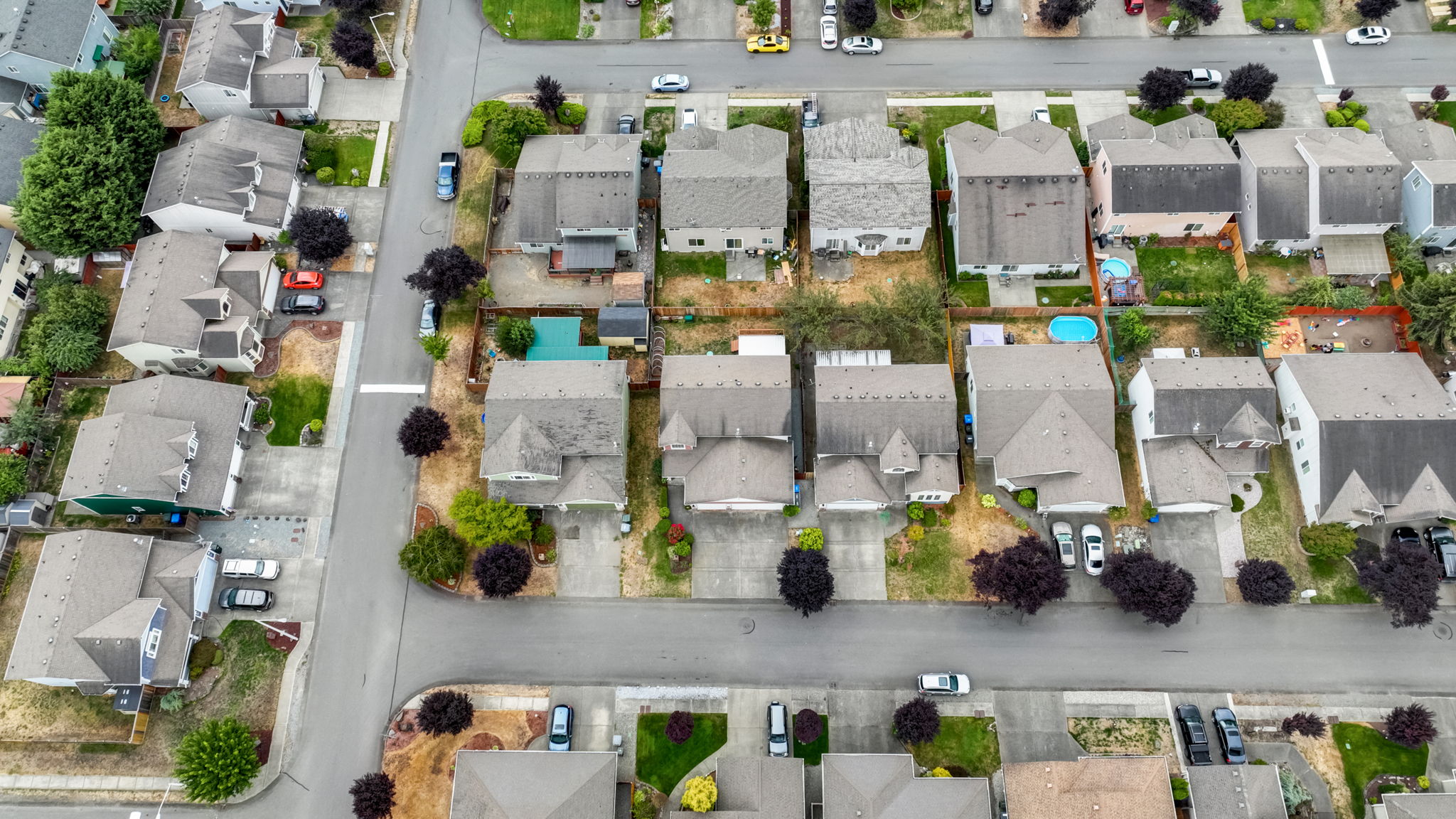 177th Street Ct E-061