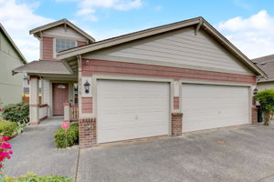 177th Street Ct E-006