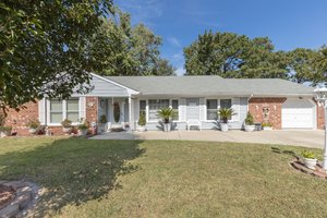 2416 Bullock Trail, Virginia Beach, VA 23454, USA Photo 1