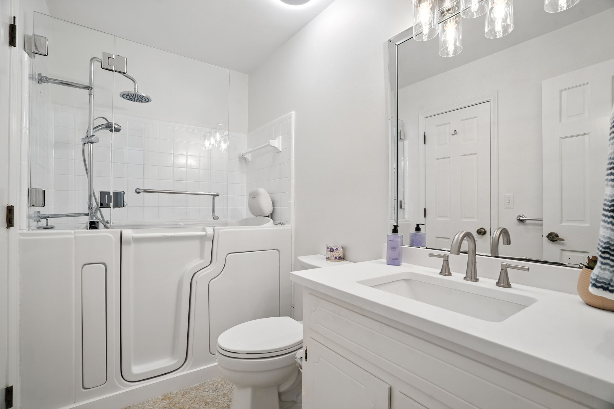 Main Floor Full Bathroom
