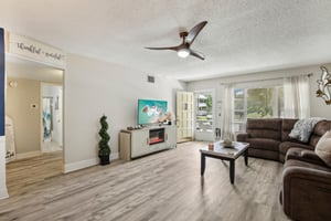 World Pkwy Blvd 26-1805-008.jpg