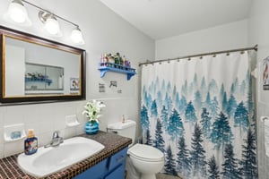 World Pkwy Blvd 26-1805-019.jpg
