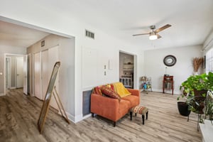 World Pkwy Blvd 26-1805-025.jpg