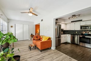World Pkwy Blvd 26-1805-026.jpg