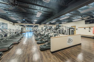 21-Fitness Center