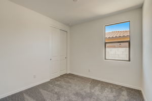 W Gross Ave-021