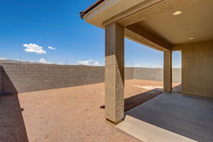 W Gross Ave-033